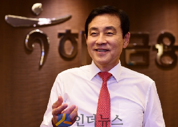 김정태 하나금융지주 회장.