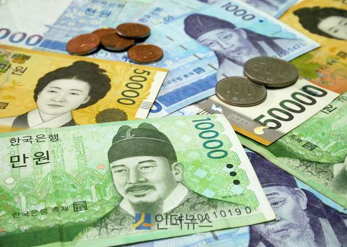 올들어 은행 정기예금에 뭉칫돈이 39조 증가한 655조 이상 몰린 것으로 분석됐다.(이미지출처 : 게티이미지뱅크)