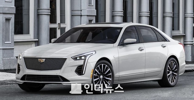 캐딜락 신형 CT6. Photo @ 캐딜락코리아