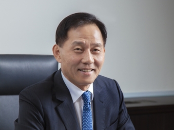 [C-레벨 터치]정몽익 KCC글라스 회장, ESG 경영 박차