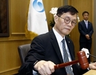 한국은행, 기준금리 3.50 동결…피벗 시기는?’