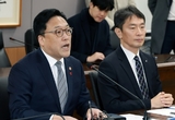 금융위원장 “정책 일관성 유지…지주사엔 해외 적극소통”