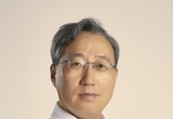 윤호영 카카오뱅크 대표 “금융업 AI 기술만으론 안돼…고객중심적 사고 갖춰야”
