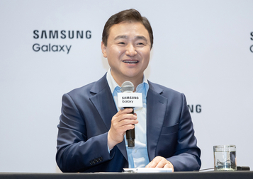 노태문 삼성전자 사장, “올해 4억대 기기에 갤럭시 AI 탑재”…모바일 AI 선도 의지