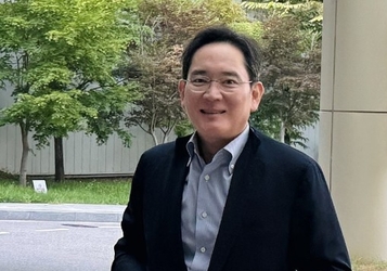 이재용 삼성전자 회장, 테슬라 반도체 공급 활용 ‘관세 협상’ 측면 지원하나