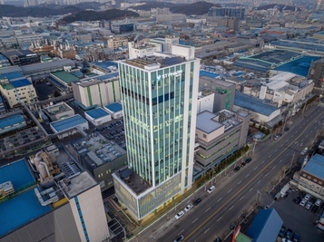 [3분기 실적] 에스티팜, 매출 819억원 32.7↑…“90 이상 수출”