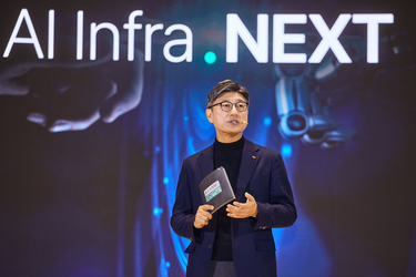 [SK AI 서밋 2025] SKT “국가대표 AI 사업자로서 AI 인프라 진화 이끌 것”