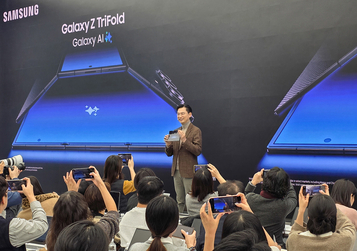 삼성전자, 3단 폴더블 스마트폰 ‘갤럭시 Z 트라이폴드’ 선보여…12일 국내 출시