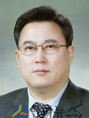 강길만 보험대리점협회 5대 회장.
