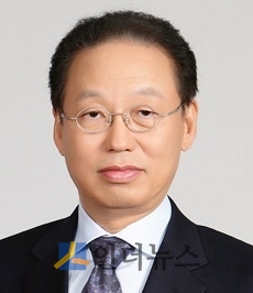 최흥식 금감원장.