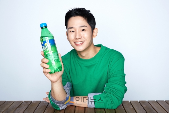 스프라이트 캠페인의 새 모델 정해인