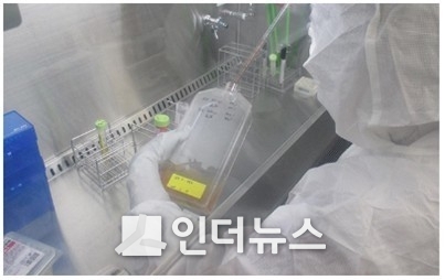 바이오벤처 이뮤니스바이오가 무인무균 자동 세포배양 장치에 대한 특허를 등록했다