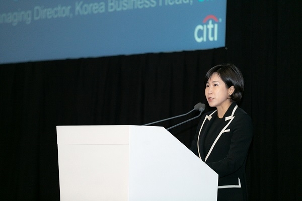 지난 23일, 부산 힐튼호텔에서 아시아 기업고객의 IR 담당 임직원이 참석한 가운데 개최된 2018 Citi IR (Investor Relations) 아카데미에서 유명순 씨티은행 기업금융그룹장이 참석자들에게 인사말을 하고 있다. 