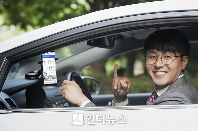 ‘T맵 운전습관’으로 운전자 보험할인 혜택을 받은 고객이 약 68만 명(11월 말 누적 가입자 기준)에 달한다. (사진제공 : SKT)
