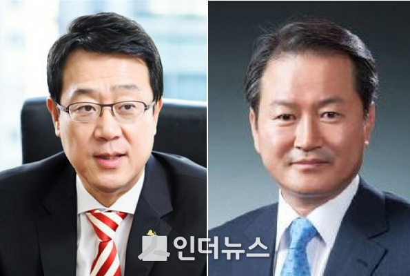 정문국 오렌지라이프 사장(왼쪽)과 성대규 신임 신한생명 사장 내정자. Photo @ 오렌지라이프·신한금융지주