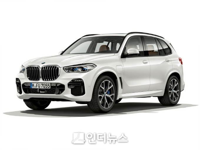 BMW의 뉴 X5 xDrive45e. Photo @ BMW코리아 