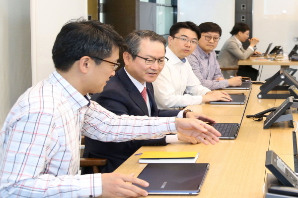 신한생명은 이 같은 목적을 가진 CEO 직속 조직 ‘이노베이션 센터(Innovation Center)’를 신설한다고 16일 밝혔다. Photo @ 신한생명