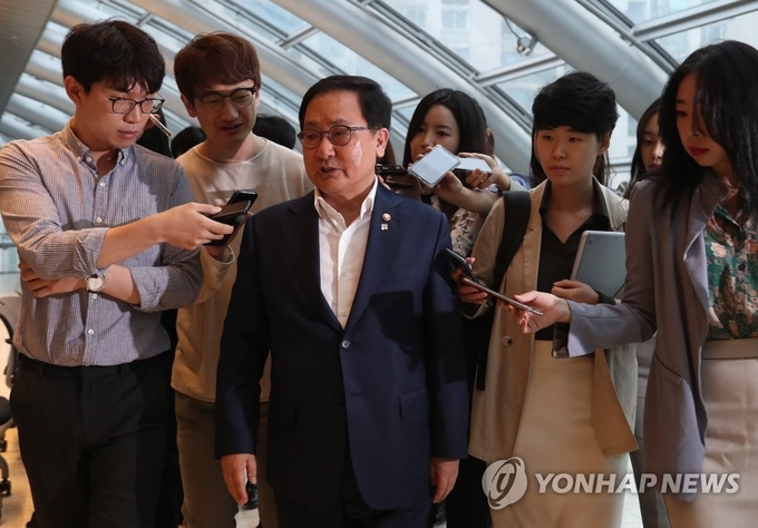 유영민 과학기술정보통신부 장관. Photo ⓒ 연합뉴스