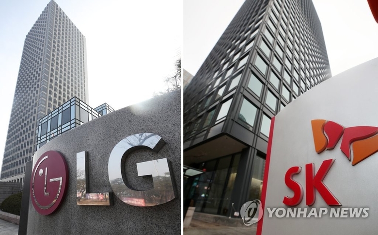 LG와 SK 본사 건물 전경. 사진ㅣ연합뉴스