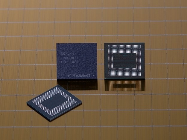 SK하이닉스가 양산하는 18GB LPDDR5 모바일 D램. 이미지ㅣSK하이닉스