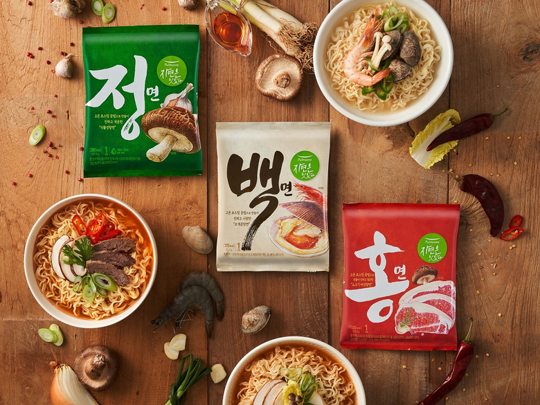 풀무원식품이 ‘자연은 맛있다 정백홍’이 지난달 천만 봉지 판매를 달성했다고 6일 밝혔습니다. 사진ㅣ풀무원