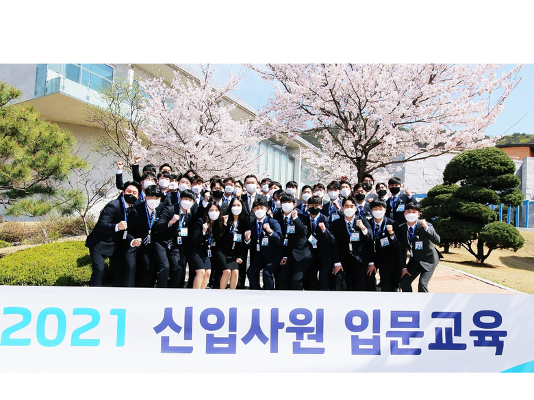 하이트진로가 ‘2021년 대졸 공채’를 최종 선발했다고 19일 밝혔습니다. 사진ㅣ하이트진로
