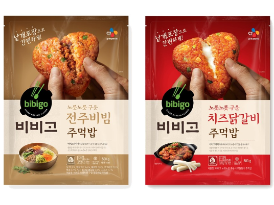 CJ제일제당은 ‘비비고 치즈닭갈비 주먹밥’과 ‘비비고 전주비빔 주먹밥’ 등 주먹밥 신제품 2종을 출시했다고 6일 밝혔습니다. 이미지ㅣCJ제일제당