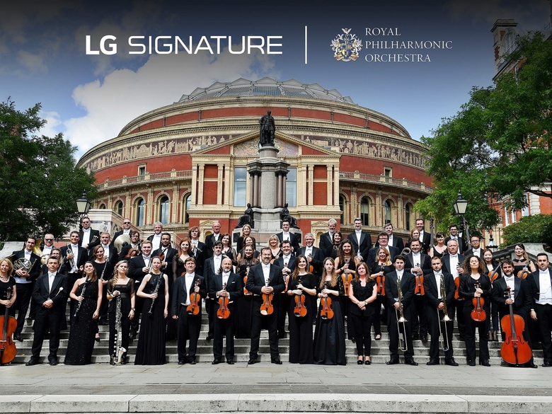  LG전자가 영국의 로열 필하모닉 오케스트라와 손잡고 ‘LG 시그니처(LG SIGNATURE)’의 가치를 알립니다. 공식 파트너인 LG전자는 LG 시그니처를 앞세워 로열 필하모닉 오케스트라의 창단 75주년을 기념하는 올해 공연 시즌을 후원합니다. 사진ㅣLG전자
