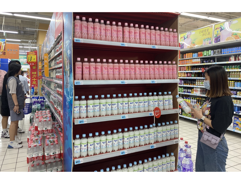 중국 산동성 청도시(칭다오市) 대륜발마트의 밀키스 판매현장. 사진ㅣ롯데칠성음료