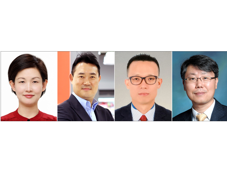 (왼쪽부터) 조주연 신임 홈플러스 마케팅부문장(CMO·부사장), 김웅 상품1부문장(전무), 오재용 상품2부문장(전무), 황정욱 재무부문장(CFO·전무). 사진ㅣ홈플러스