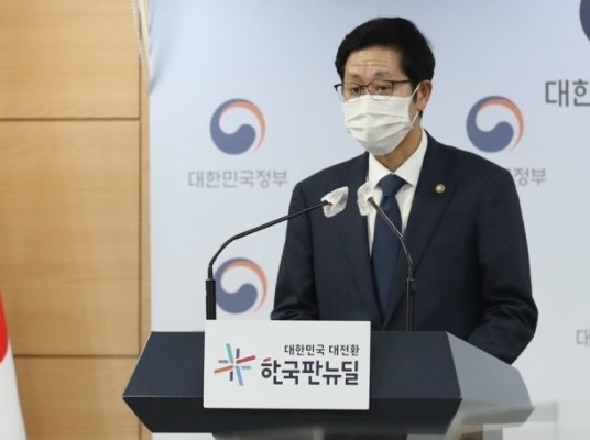조경식 과학기술정보통신부 2차관이 29일 정부서울청사 브리핑실에서 25일 발생한 KT 네트워크 장애 원인분석 결과를 발표하고 있다. 사진│연합뉴스