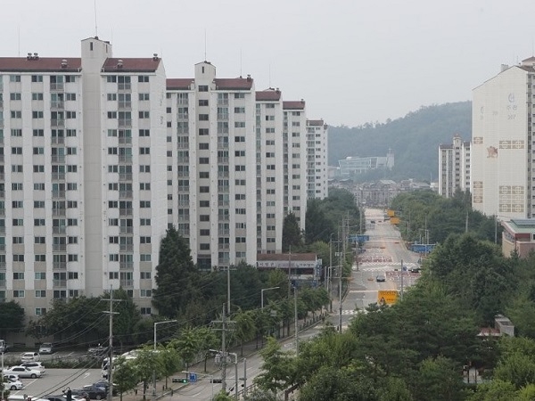 경기도 동두천시 내 아파트 단지 전경. 사진ㅣ연합뉴스