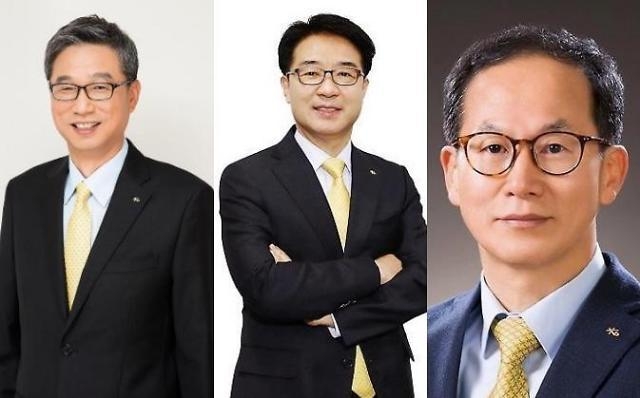 왼쪽부터 허인·이동철·양종희 KB금융 부회장 사진|KB금융지주