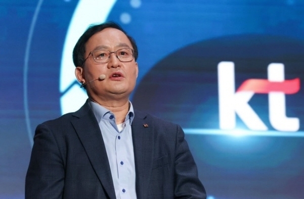 7일 오전 서울 송파구 소피텔 앰배서더 호텔에서 열린 KT그룹 미디어데이에서 KT커스터머부문장 강국현 사장이 발언하고 있다. 사진│연합뉴스