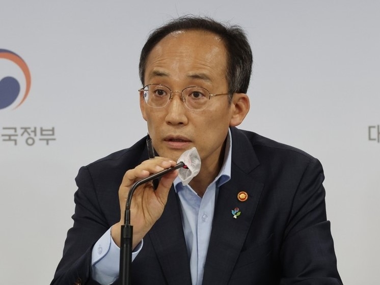 추경호 부총리 겸 기획재정부 장관이 새정부 경제정책방향 발표 회의에서 발언하고 있는 모습. 사진ㅣ연합뉴스