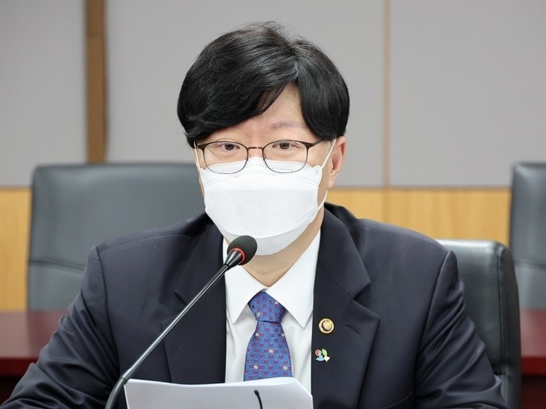 김소영 금융위원회 부위원장이 23일 정부서울청사에서 열린 금융리스크 대응 TF 2차회의를 주재하고 있다. 사진ㅣ연합뉴스
