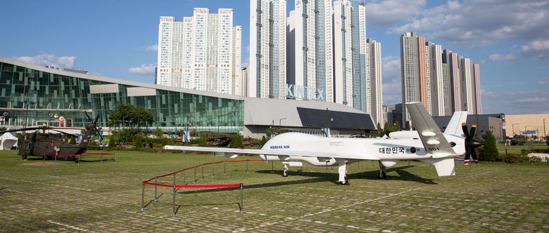 ‘DX KOREA 2022’ 야외 전시장에 전시된 고성능 전략 무인항공기인 '중고도 무인기' 실물 모습. 사진ㅣ대한항공