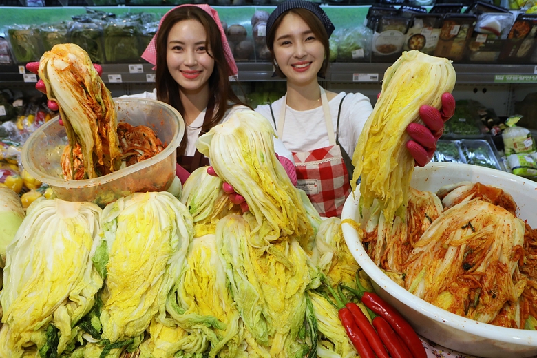 롯데마트, 김장철 절임 배추 예약 판매. 사진ㅣ롯데마트