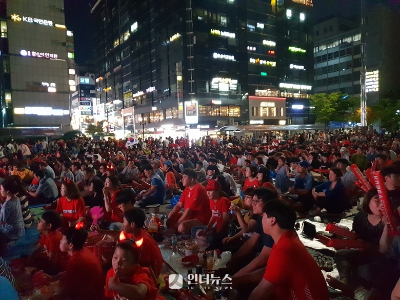 2018 러시아월드컵 당시 광장 거리응원 모습. 사진ㅣ인더뉴스