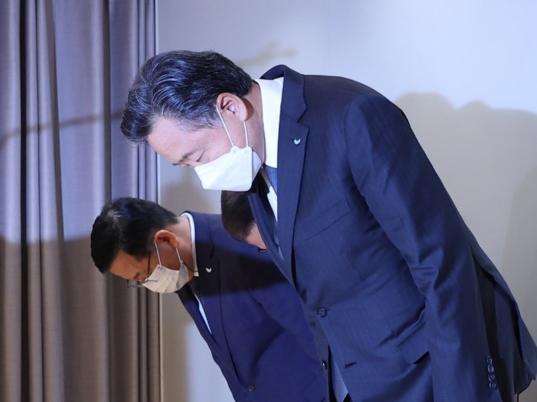 대국민 사과하는 허영인 SPC그룹 회장 모습. 사진ㅣ연합뉴스