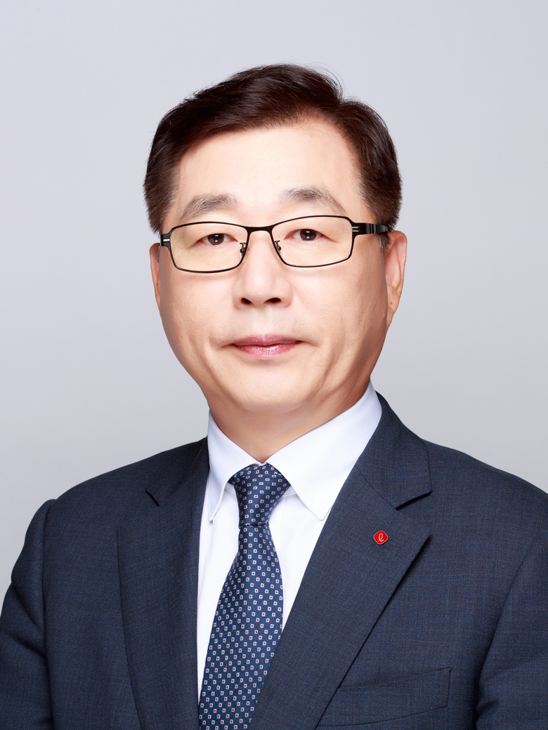 롯데건설 대표이사로 내정된 박현철 롯데지주 경영개선실장. 사진ㅣ롯데건설