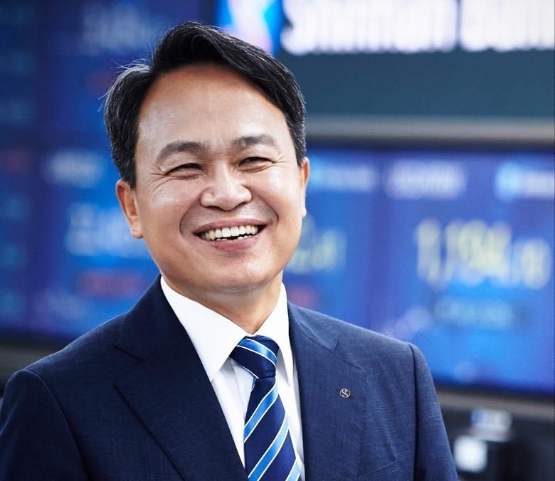 진옥동 신한은행장. 사진|신한금융그룹