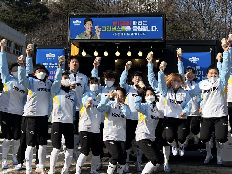 샘표, 간호사 축구단 ‘골 때리는 그린널스들’에 응원차 선물. 사진ㅣ샘표