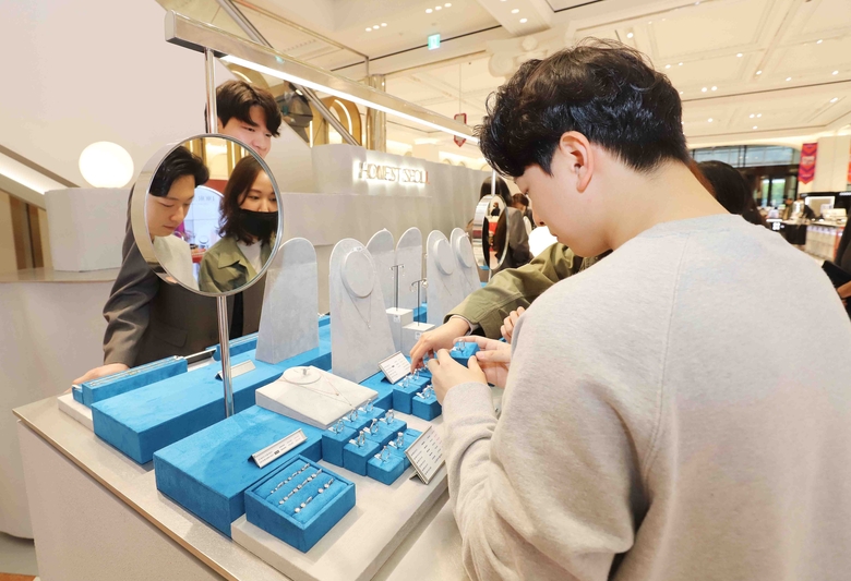신세계강남점 어니스트 서울 팝업 전경. 사진ㅣ신세계백화점