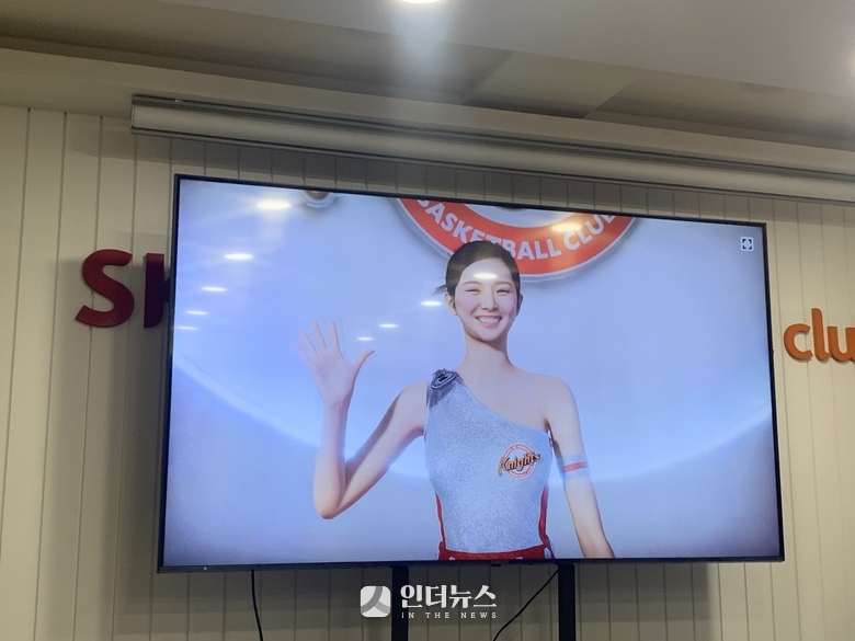 온마인드가 제작한 버추얼 휴먼 수아. 사진|권용희 기자