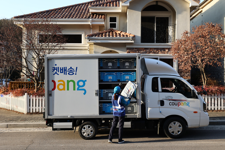 쿠팡 배송차량. 사진ㅣ쿠팡