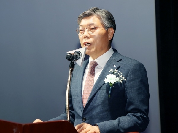 황병우 DGB금융그룹 회장이 창립 13주년 기념식에서 기념사하고 있다. 사진ㅣDGB금융그룹
