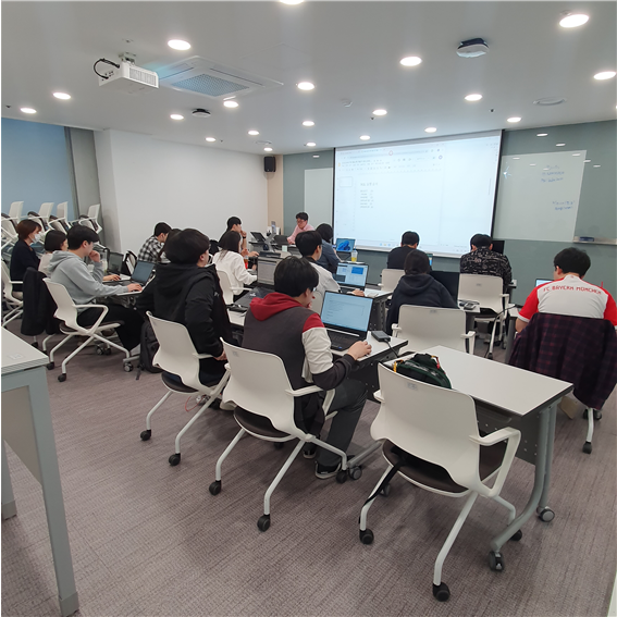 1차 반 교육 진행 모습 (제공 : 부산벤처기업협회)