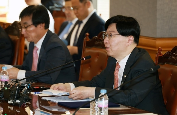 김소영 금융위원회 부위원장이 20일 서울 명동 은행회관에서 열린 은행·보험업권 PF 신디케이트론 업무협약식에서 축사하고 있다. 사진ㅣ금융위원회