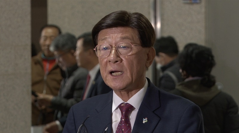 정종복 기장군수가 부산시의회 수정가결 결정 후 소감을 발표하고 있다. 사진ㅣ기장군 